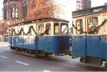 e5.49-Beiwagen Nr. 1334 am Mariannenplatz (27.10.2001), Korso 125 Jahre Trambahn,
© Foto: Richard Feichtenschlager