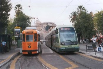 Stanga Nr. 7099 + Cityway Roma II Nr. 9203, Piazza Risorgimento, 02.10.2001, Linie 19.