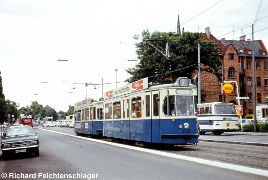 M5.65 2528+3535 Linie 2, Martin-Greif-Strae, 
13.06.1974;  Richard Feichtenschlager